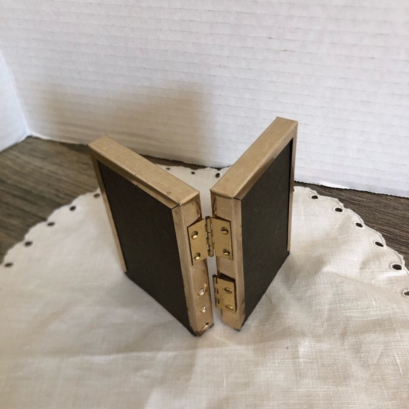 Vtg Double Picture Frame - Picture 4 of 11